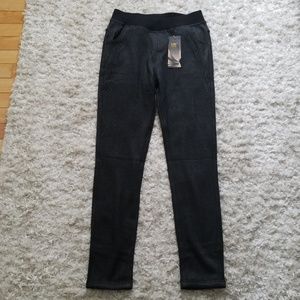 NWT Dinifen leggings